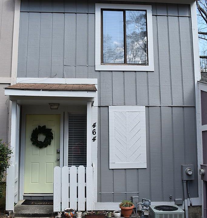 1st image of 464 Forest Hills Dr