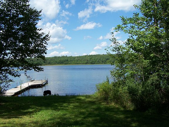 nice level lot & sandy beach