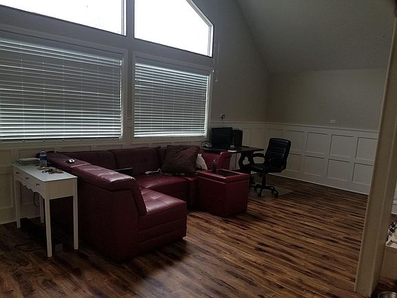 4th image of 1016 Acadiana St