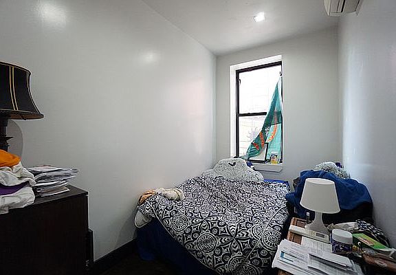 4th image of 205 Johnson Ave APT 1L