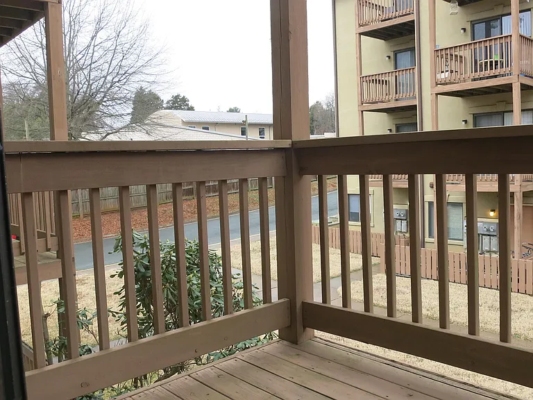 1002 Linden Ave #210 — Photo 8