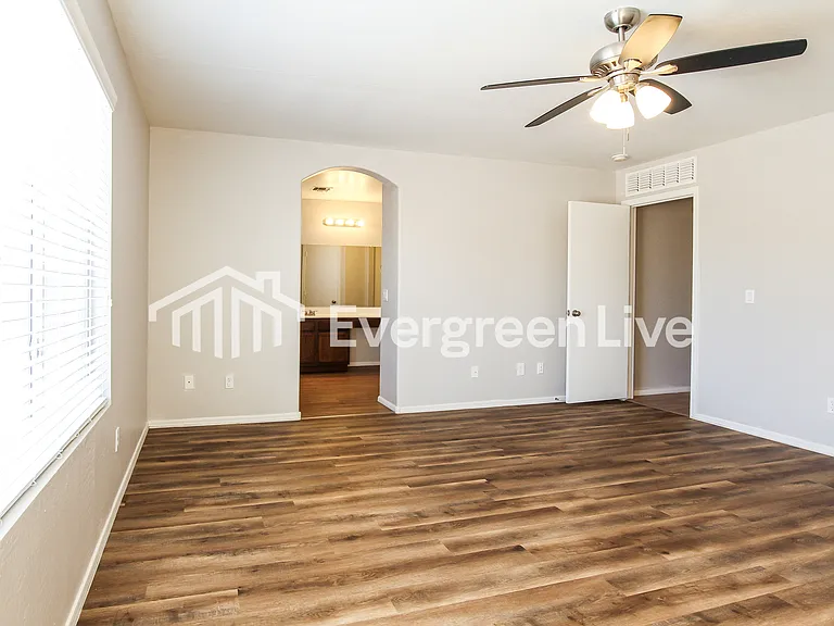 11148 W Campbell Ave — Photo 8