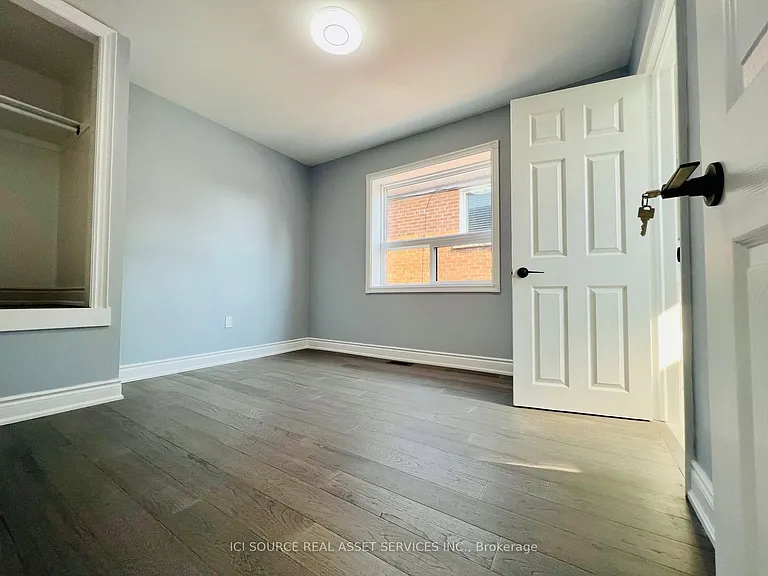 1342 Weston Rd #4 — Photo 2