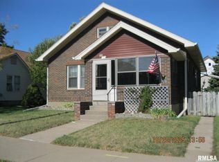 414 3rd Ave N, Clinton, IA 52732