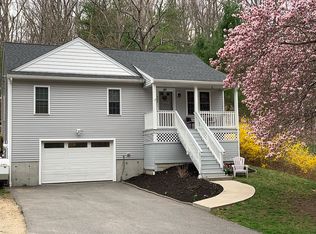 322 Fowler Rd, Northbridge, MA 01534