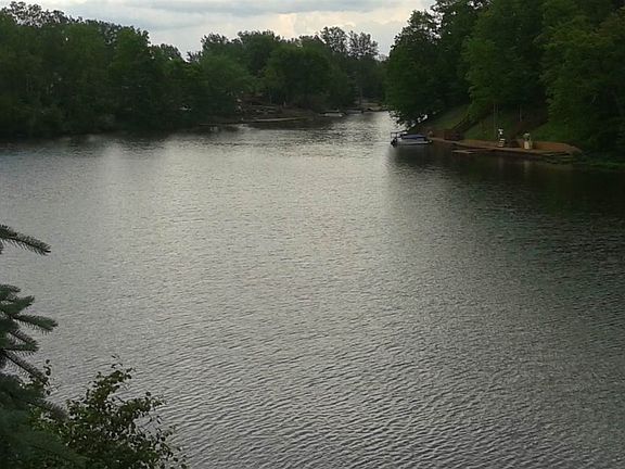 5th image of 10821 Woodbrook Dr