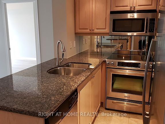 4th image of 900 Mount Pleasant Rd #327