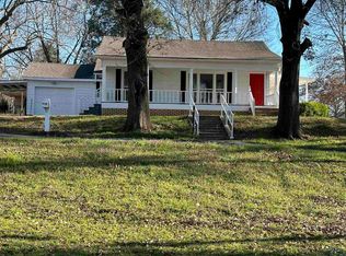 710 W Fordall St, Henderson, TX 75652