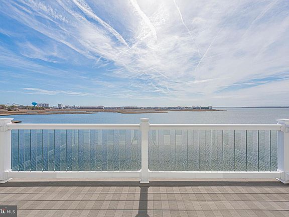 3rd image of 307 Old Landing Rd