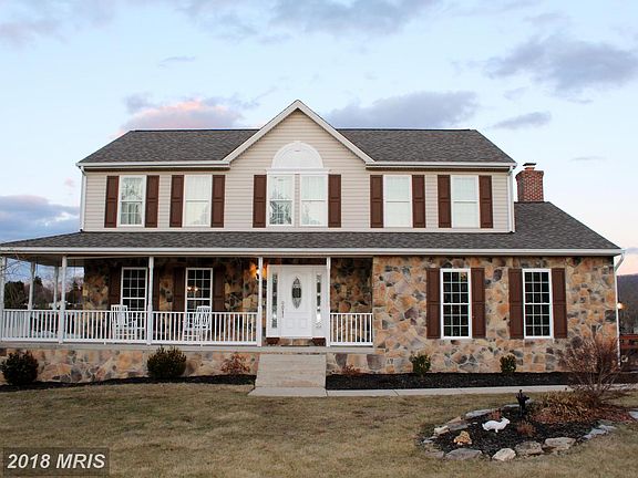 2nd image of 1045 Deer Mountain Dr