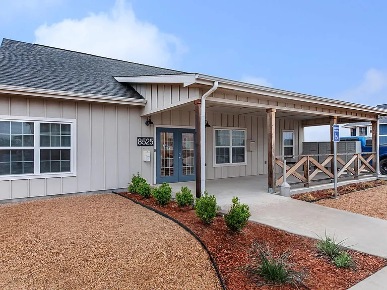 8525 Interstate Highway 20 W — Photo 6