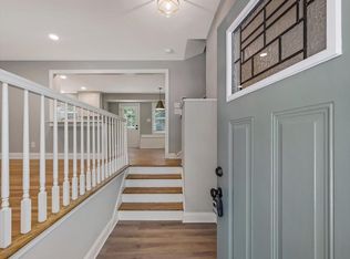 903 Tanglewood Dr, Cary, NC 27511