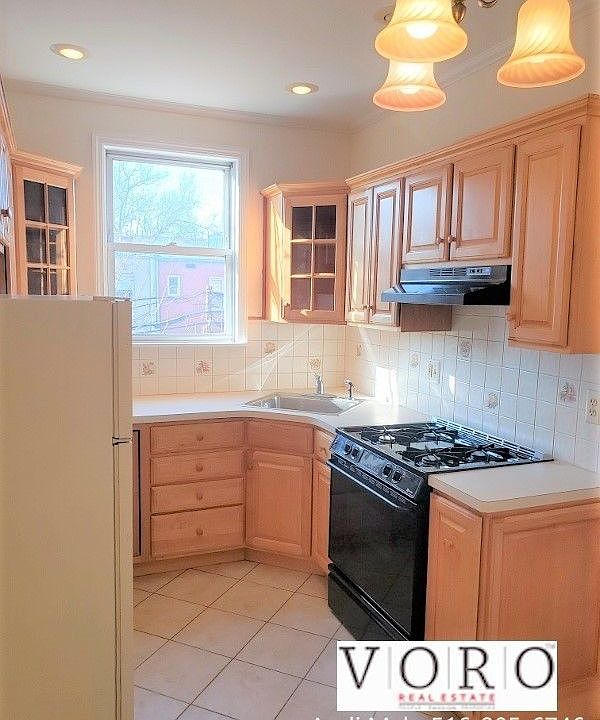 1st image of 31-60 31st St #3R