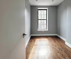 Rented by Artur Gutman, LREB