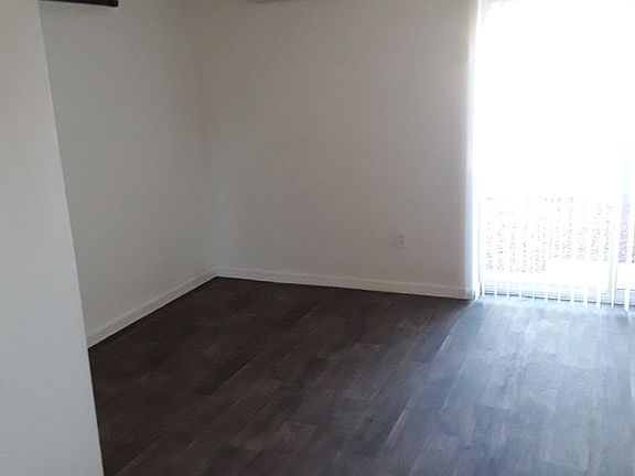2nd image of 407-427 E Drachman St