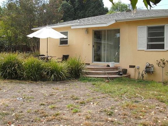 4th image of 10234 Sherman Grove Ave