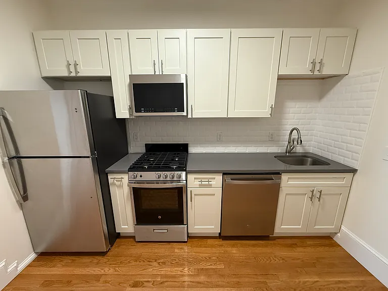 24 Royce Rd. — Photo 7