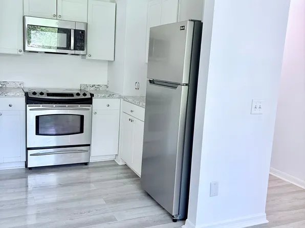 1 bed, 1.0 bath, $1,100, (undisclosed Address), Fort Pierce, FL 34950