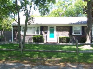 72 Priscilla St, East Falmouth, MA 02536