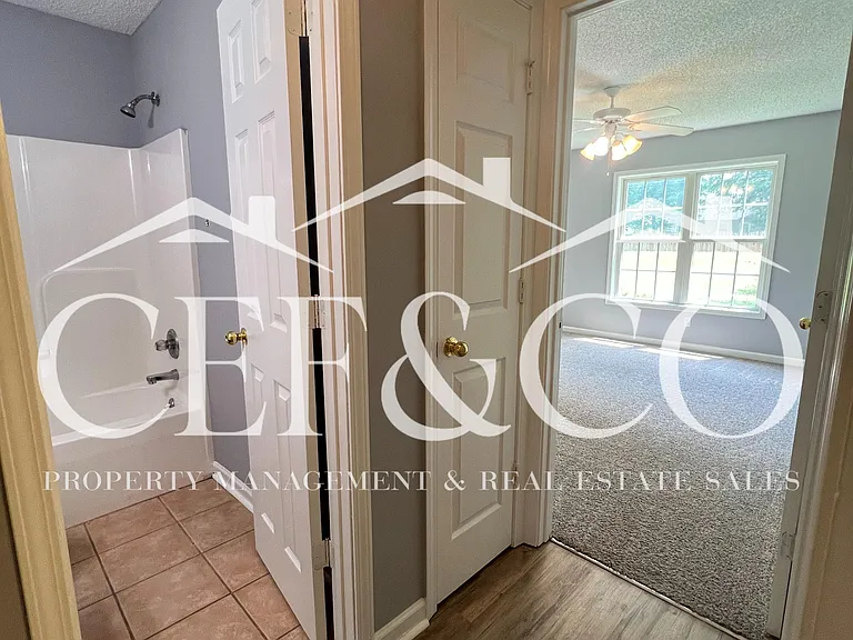305 Vinyard Rd — Photo 14