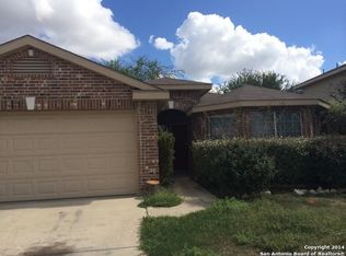 8950 Walnut Spgs, Universal City, TX 78148