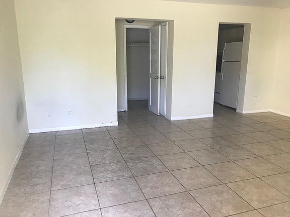 2nd image of 2799 E 4th Ave APT 05