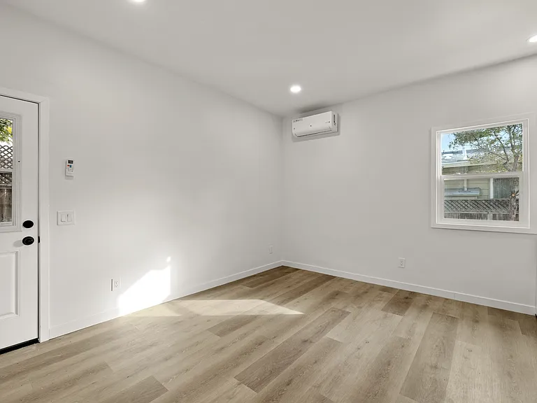 3763 Arnold Ave — Photo 6