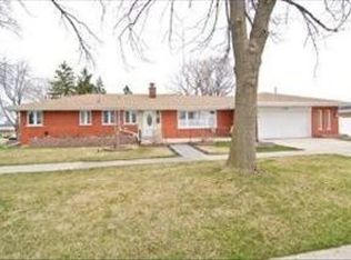 7330 Church St, Morton Grove, IL 60053