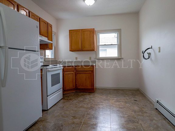 4th image of 49 Elliott St APT 3