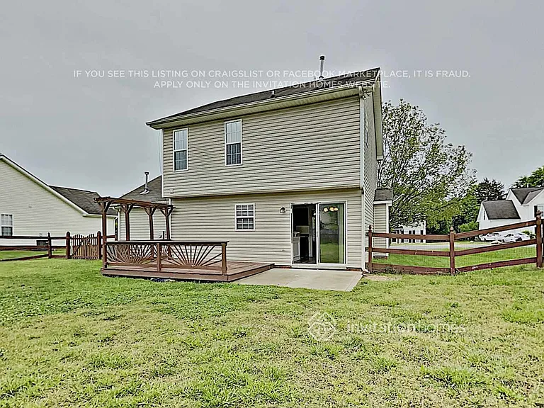 2204 Genesis Dr — Photo 17
