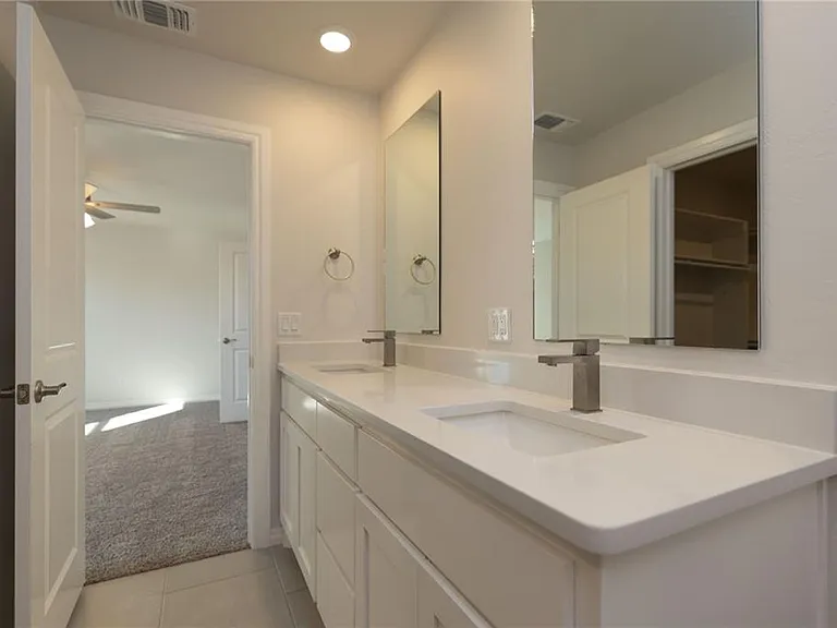 12313 SW 30th St — Photo 10