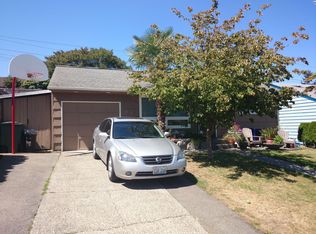 9367 32nd Ave SW, Seattle, WA 98126