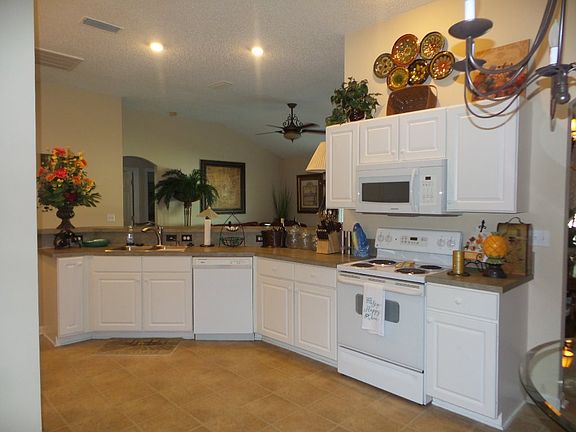 4th image of 1012 Oak Arbor Cir