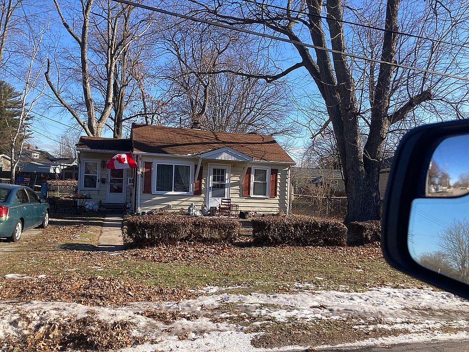 2nd image of 2315 S Riverside Ave