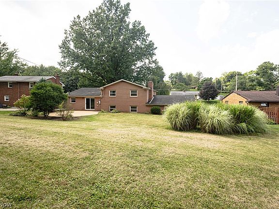 3rd image of 1416 Dunkeith Dr NW