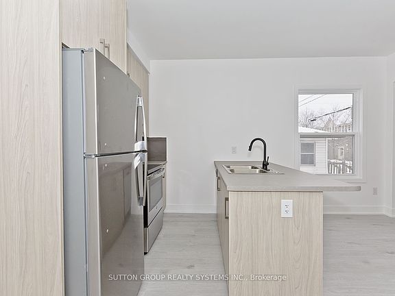 5th image of 78 Albert St