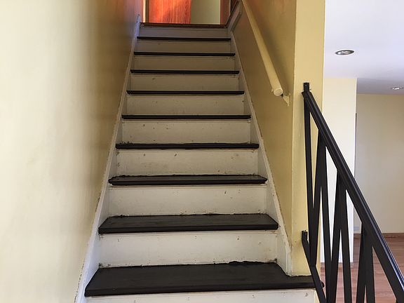 4th image of 893 W North Ave APT F