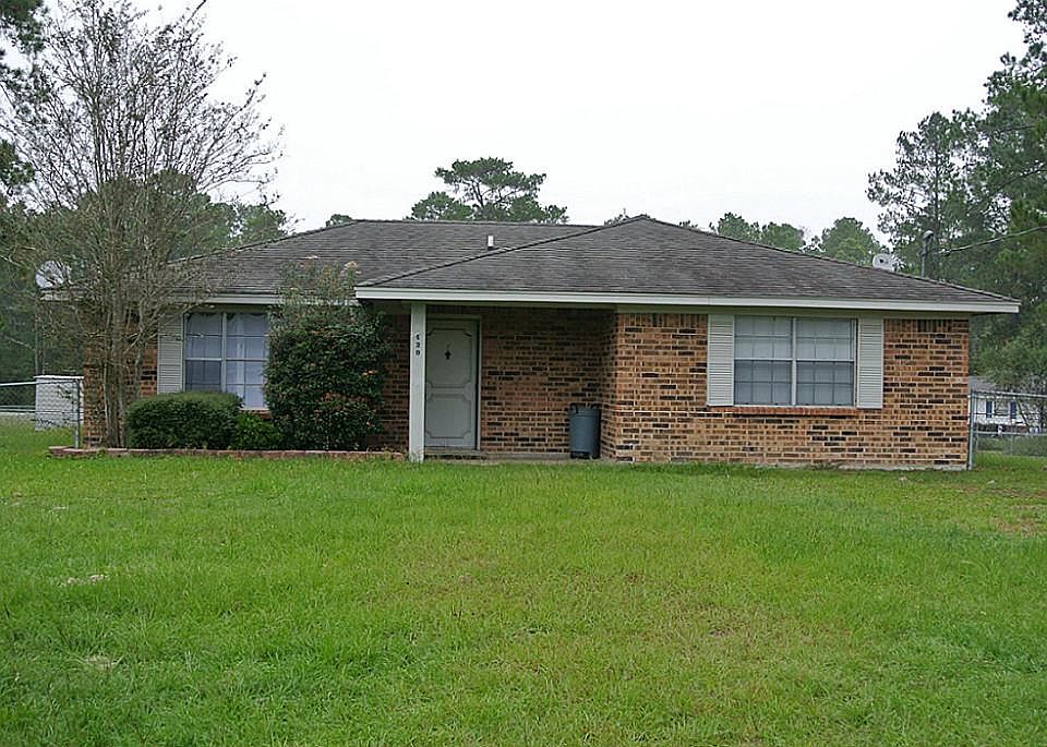 3/2 brick home in Corrigan
