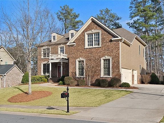 2nd image of 624 Oakbourne Way