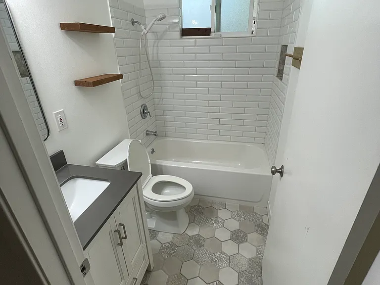 1534 Ventura Way — Photo 10