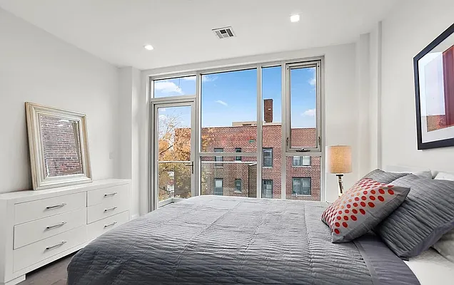 Rented by Winzone Realty Inc | media 2