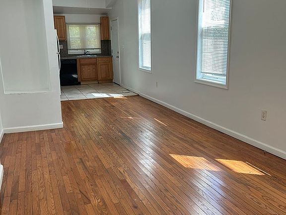 3rd image of 2225 N 17th St