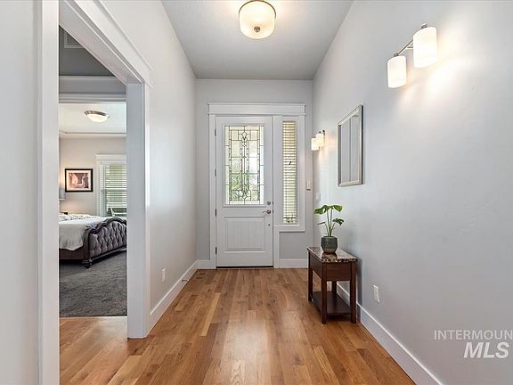 4th image of 1278 W Bolton Ln