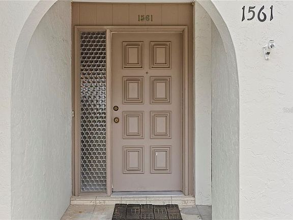 3rd image of 1561 Stewart Dr #511