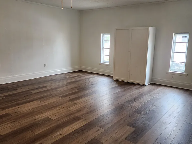 606 White Dr — Photo 7