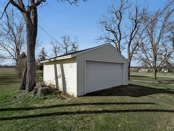 5th image of 9471 York Rd