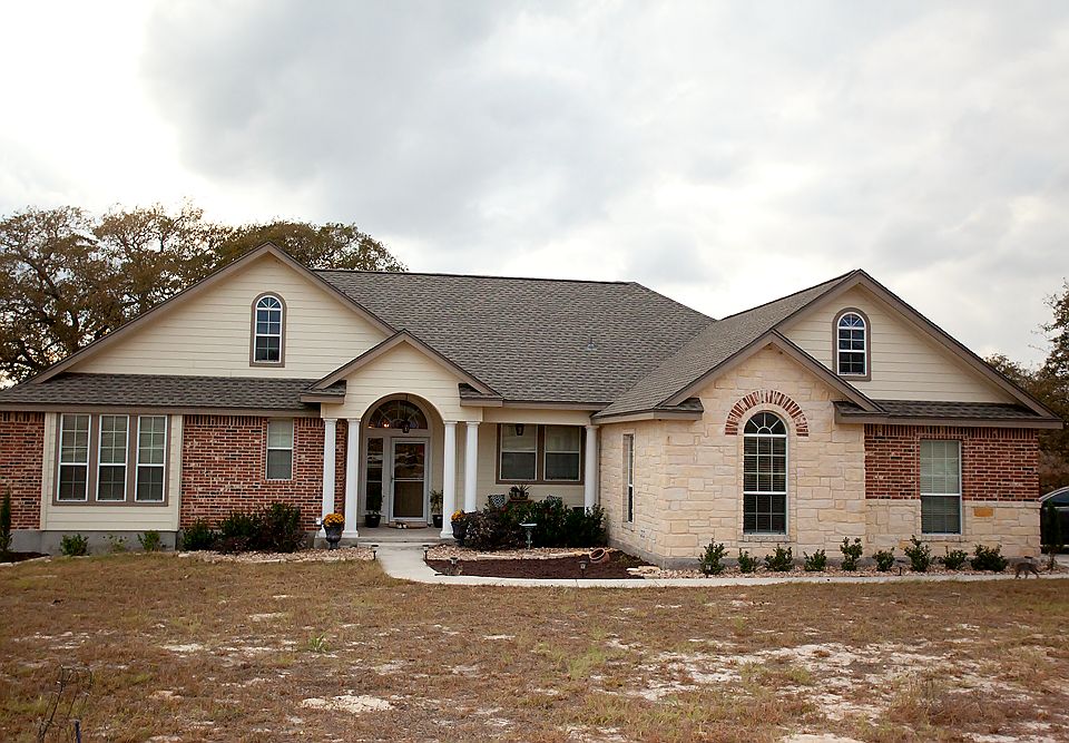 1st image of 409 Shady Ln
