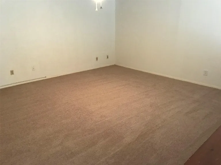 12633 Memorial Dr #106 — Photo 13