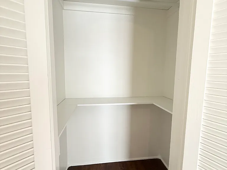 15 Loma Ave #17 — Photo 17