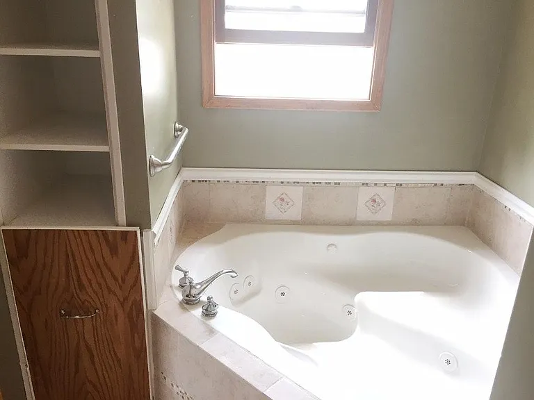 1250 Boyd St — Photo 12